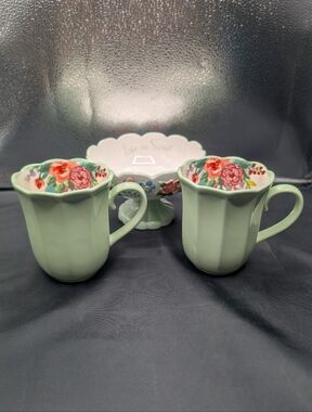 Pioneer Woman Painted Meadows Candy Dish And Mugs Set.  New With Tags.
